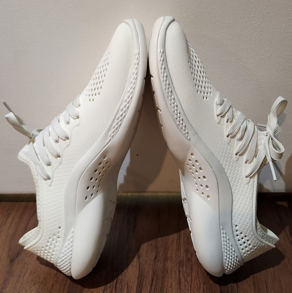 Women's Crocs LiteRide 360 Sneakers, Size 11 - Picture 7 of 15